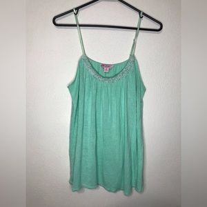 Candie’s spaghetti strap cami size XL